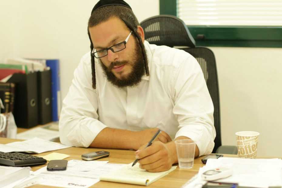 קבוצת פייסבוק עבודות לחרדים